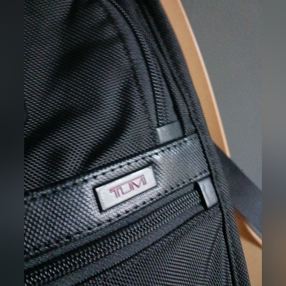 TUMI ALPHA small Pocket Crossbody Bag - Picture 5 of 13